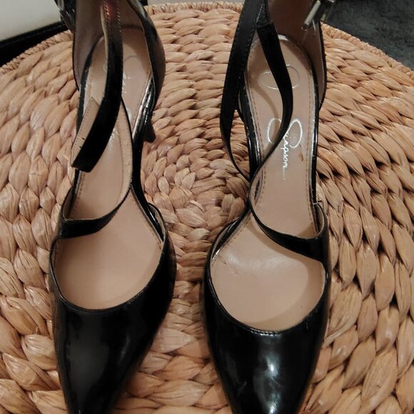 Black Leather Pumps by Jessica Simpson - Picture 4 of 7